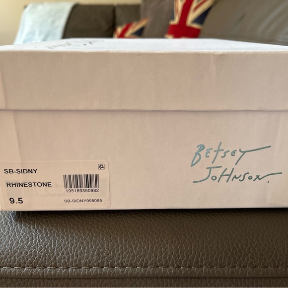 Stunning Betsey Johnson silver sequin sneakers for women size 9.5. - Picture 6 of 9